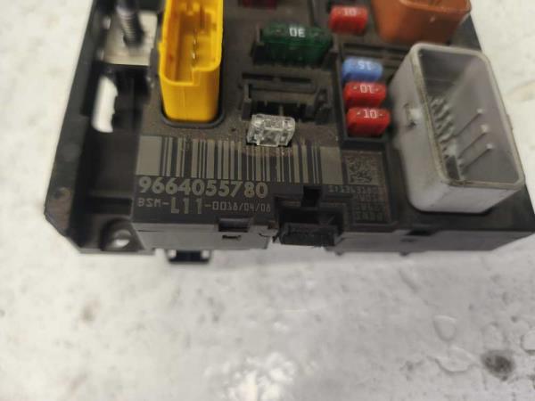 BOITIER ELECTRONIQUE CITROEN / PEUGEOT L11 - Vue 2